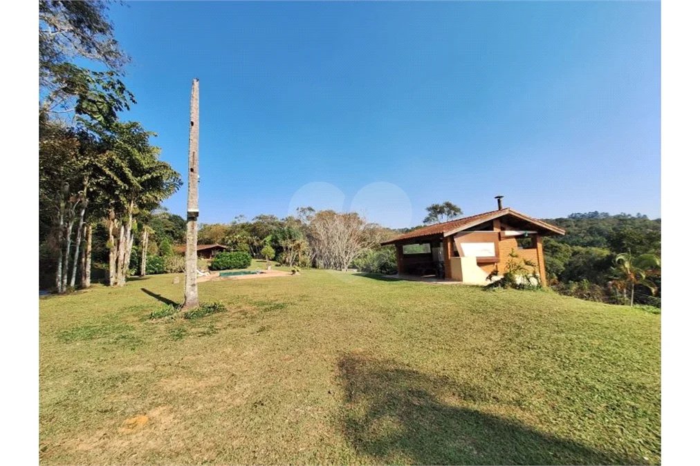 Sítio à venda com 3 quartos, sendo 1 suíte, em Gabriel Piza, São Roque, SP