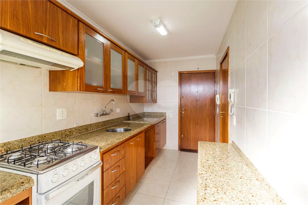 Apartamento à venda com 2 quartos, sendo 1 suíte, em Vila Olímpia, São Paulo, SP