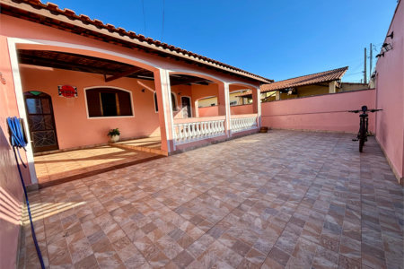 Casa à venda ou para alugar com 3 quartos, sendo 1 suíte, em Jardim Monte Santo, Itapetininga, SP