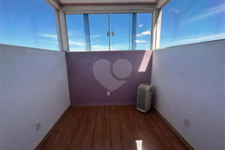 Casa à venda com 3 quartos, sendo 1 suíte, em Vila Maria Isabel, Itapetininga, SP