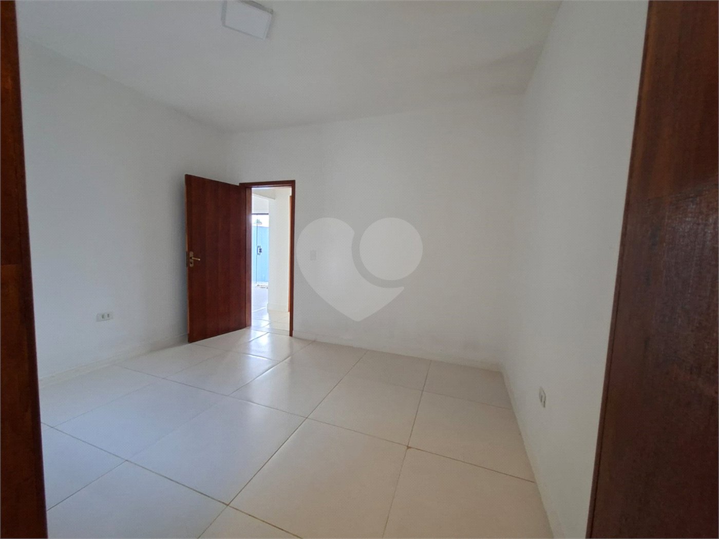 Casa à venda com 3 quartos, sendo 2 suítes, em Loteamento Residencial Lisboa, Itapetininga, SP