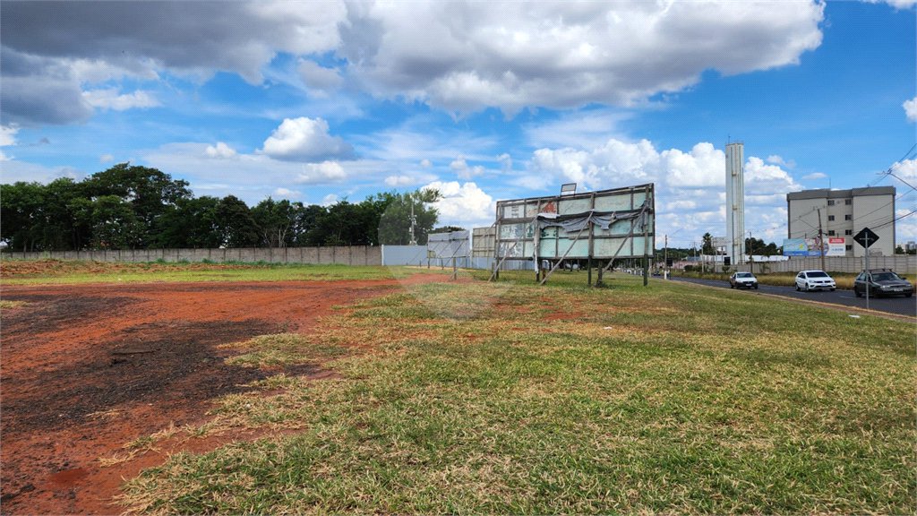 Área de Terra à venda em Jardim Botânico, Araraquara, SP