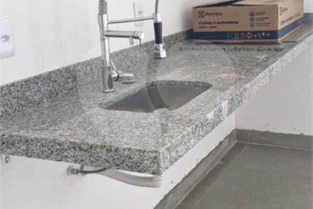 Casa à venda com 3 suítes no condomínio Terras da Estância, Paulínia - SP