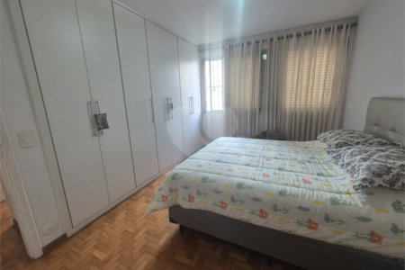 Apartamento à venda com 3 quartos, sendo 1 suíte, em Itaim Bibi, São Paulo, SP