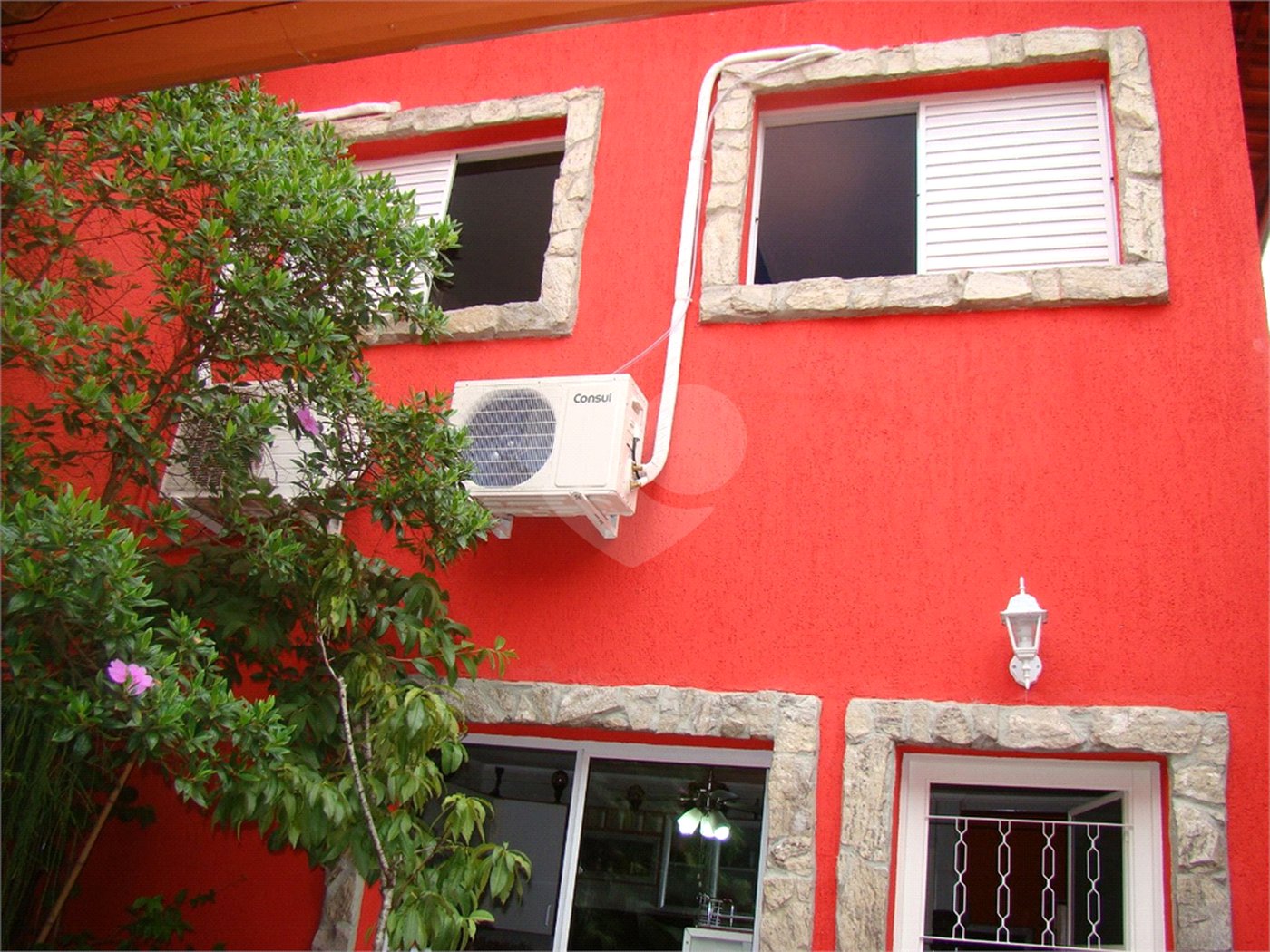 Sobrado à venda com 2 quartos, sendo 1 suíte, em Jardim São Luís, Suzano, SP