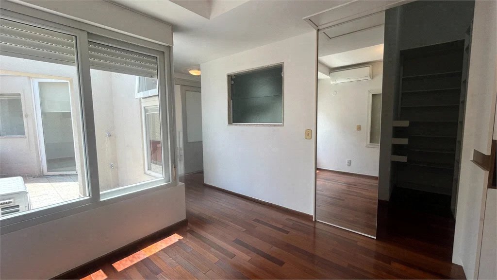 Cobertura à venda com 3 quartos, sendo 2 suítes, em Vila Ipojuca, São Paulo, SP