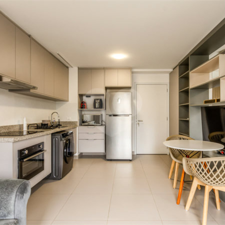 Apartamento à venda ou para alugar com 1 suíte em Jardim das Bandeiras, São Paulo, SP