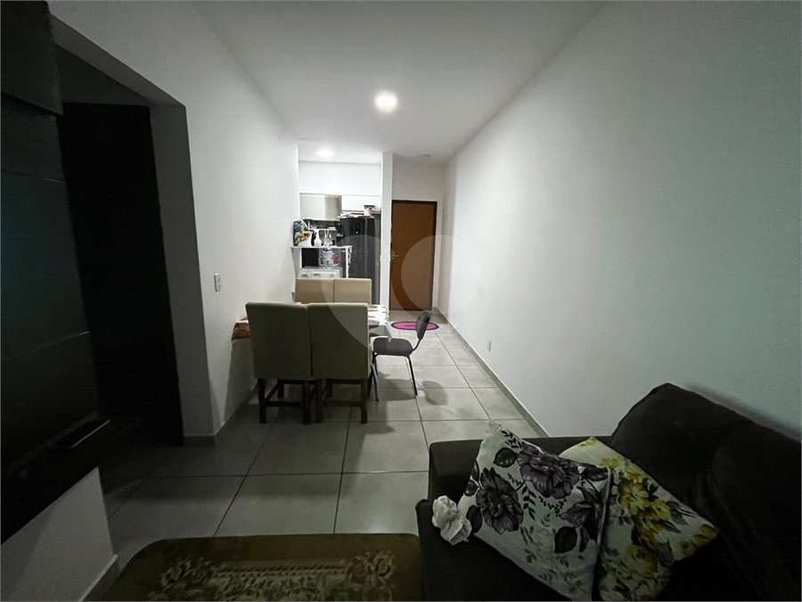 Apartamento à venda com 2 quartos em Vila Mazzei, Itapetininga, SP