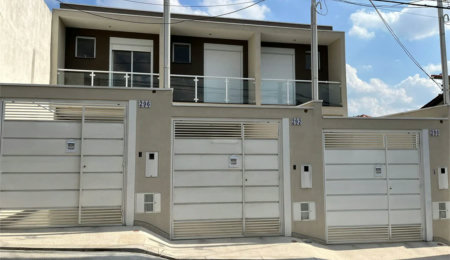 Sobrado à venda com 3 quartos, sendo 1 suíte,  em Jardim Pirajussara, São Paulo, SP
