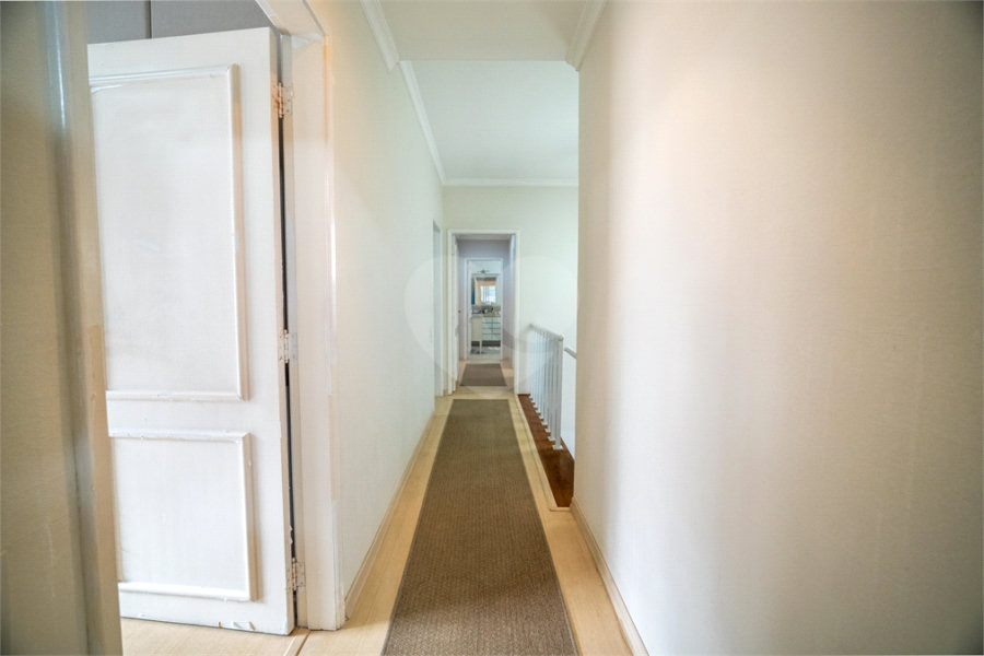 Sobrado à venda com 4 quartos, sendo 3 suítes, em Jardim São Bento, São Paulo, SP