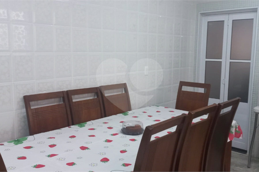 Sobrado à venda com 3 quartos, sendo 1 suíte,  em Tremembé, São Paulo, SP