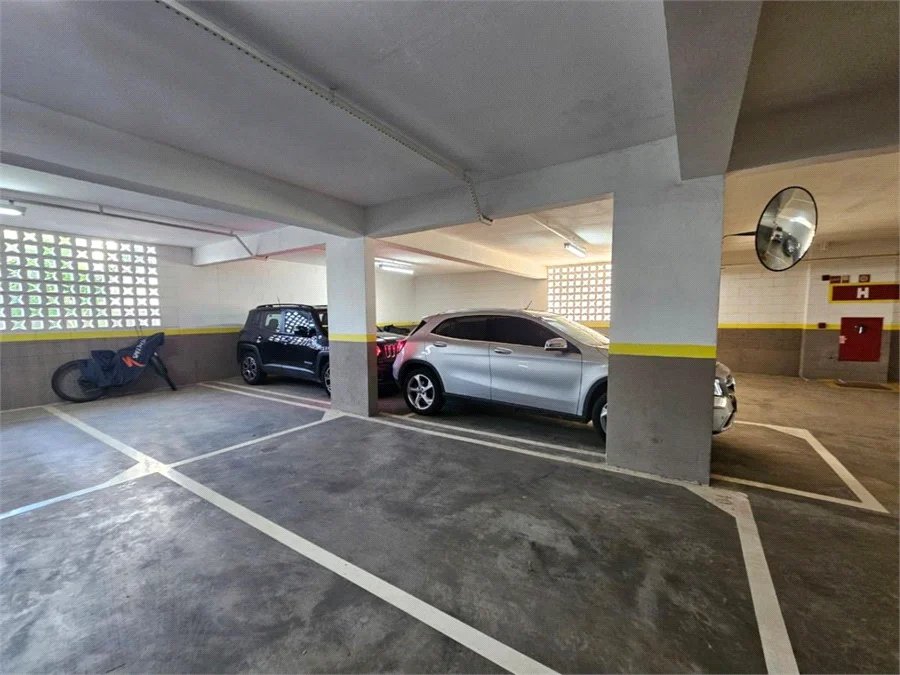 Apartamento à venda com 2 suítes em Vila Anastácio, São Paulo, SP