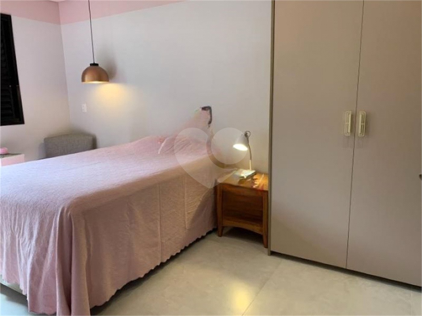 Apartamento à venda com 3 quartos, sendo 1 suíte,  em Cidade São Francisco, São Paulo, SP