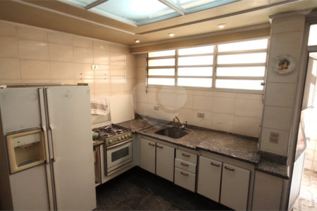 Sobrado à venda com 3 quartos, sendo 1 suíte, em Jardim São Paulo(zona Norte), São Paulo, SP