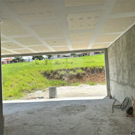 Casa à venda com 3 suítes no condomínio Residencial Jequitiba, Jacareí - SP