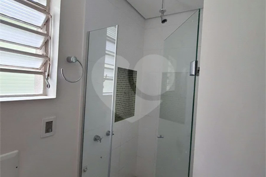 Sobrado à venda com 3 quartos, sendo 1 suíte, em Butantã, São Paulo, SP