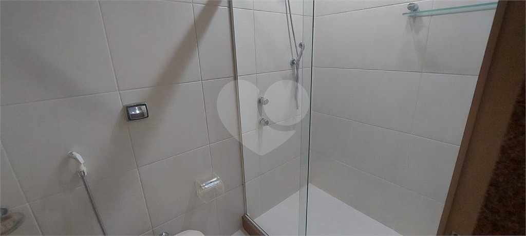 Apartamento à venda com 4 quartos, sendo 1 suíte,  em Laranjeiras, Rio de Janeiro, RJ