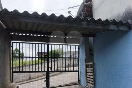 Casa à venda com 4 quartos, sendo 1 suíte,  no Centro, Salesópolis, SP
