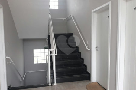 Apartamento à venda com 2 quartos, sendo 1 suíte,  em Jardim Brasil, São Roque, SP