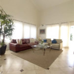 Casa à venda com 3 suítes no condomínio Residencial Parque Arco-íris, Atibaia - SP