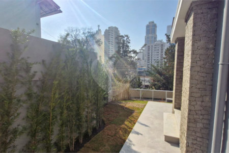 Casa à venda com 2 quartos no condomínio Chácara das Rosas, São Paulo - SP