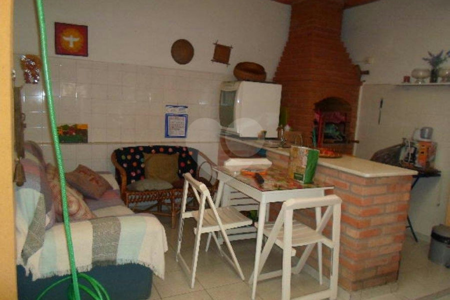 Sobrado à venda com 2 quartos em Tremembé, São Paulo, SP