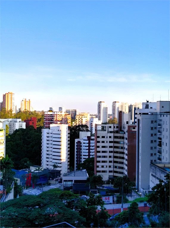 Apartamento à venda com 4 suítes em Vila Andrade, São Paulo, SP