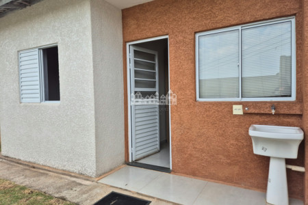 Casa à venda com 2 quartos em Caetetuba, Atibaia, SP