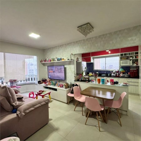 Apartamento à venda com 3 quartos, sendo 1 suíte, em Vila Dom Pedro I, São Paulo, SP