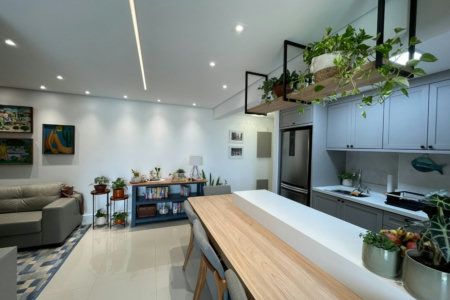 Apartamento 1 suíte com closet, 1 vaga demarcada, Embaré, Santos