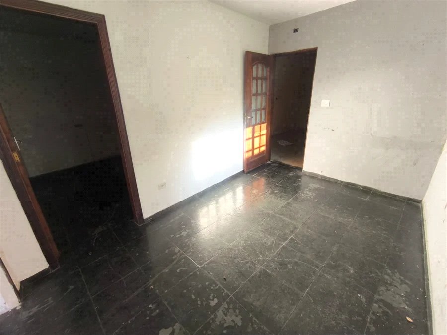 Casa à venda com 3 quartos em Jardim das Esmeraldas, São Paulo, SP