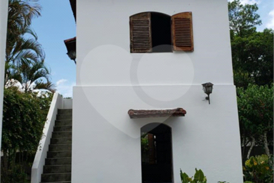 Casa à venda com 4 quartos, sendo 2 suítes, em Horto, São Paulo, SP