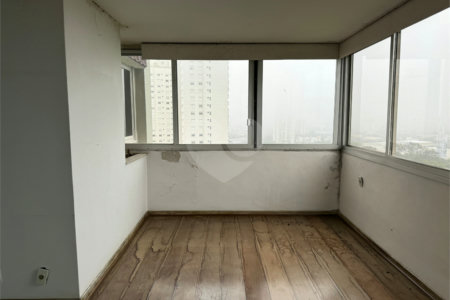 Apartamento à venda com 4 suítes em Jardim Marajoara, São Paulo, SP