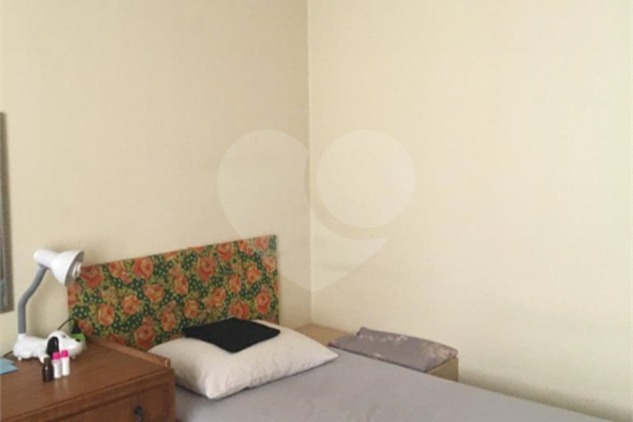 Sobrado à venda com 4 quartos, sendo 2 suítes, em Parada Inglesa, São Paulo, SP
