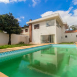 Sobrado à venda com 4 quartos, sendo 2 suítes, em Interlagos, São Paulo, SP