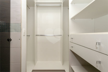Apartamento à venda com 4 quartos, sendo 3 suítes, em Perdizes, São Paulo, SP