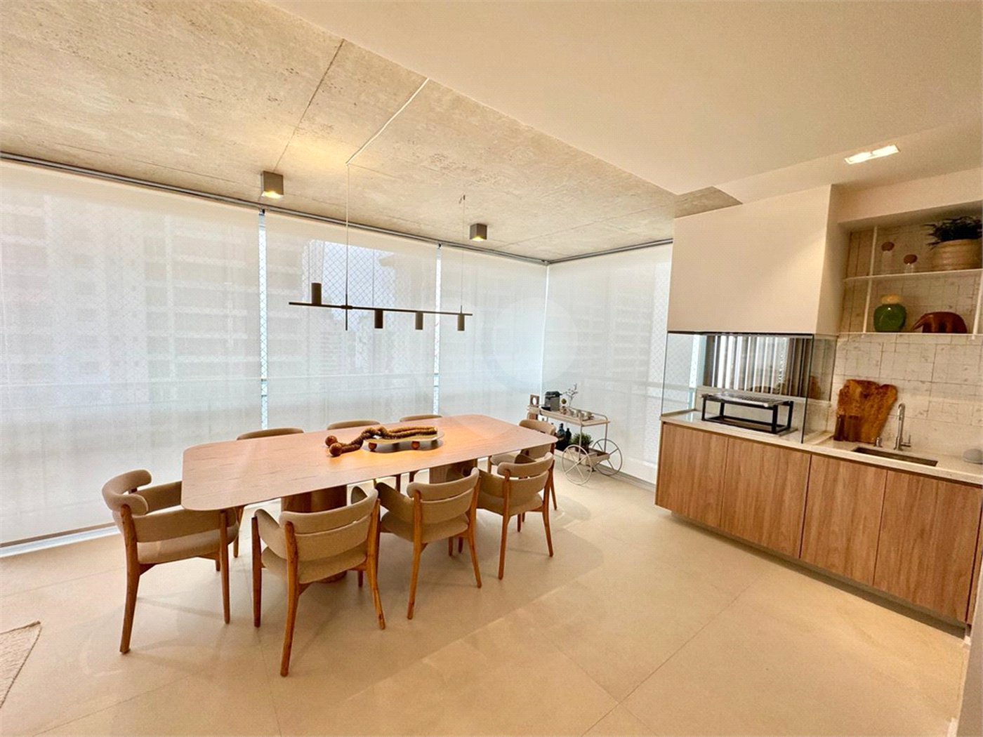 Apartamento à venda com 3 suítes em Jardim das Acácias, São Paulo, SP