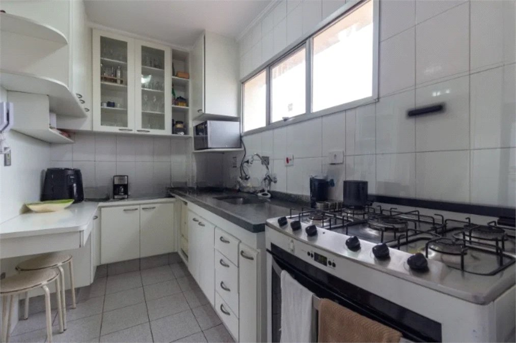 Cobertura à venda com 3 quartos, sendo 1 suíte, em Pinheiros, São Paulo, SP