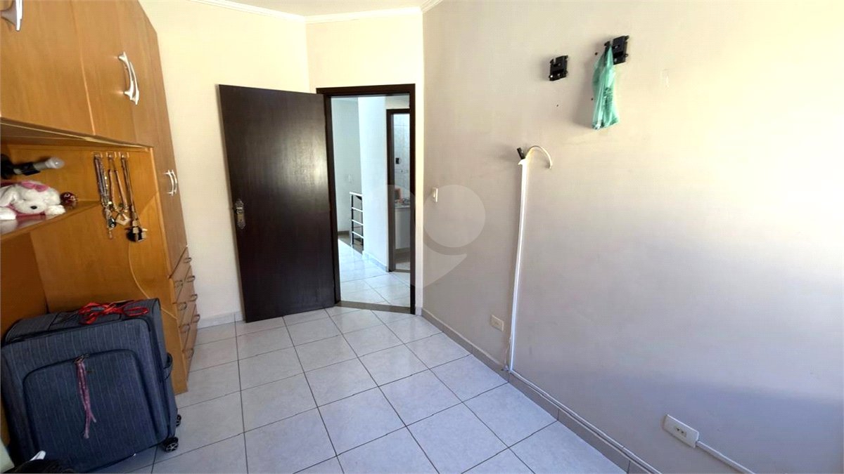Sobrado à venda com 3 quartos, sendo 1 suíte, em Vila Darli, São Paulo, SP