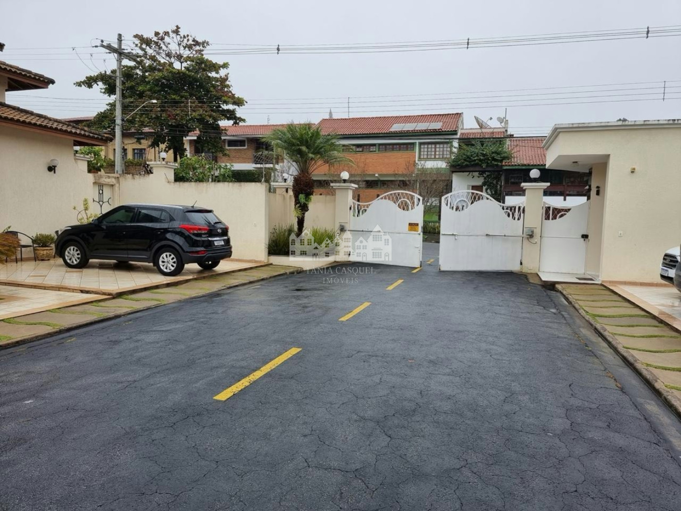Casa para alugar com 3 suítes em Vila Santista, Atibaia, SP