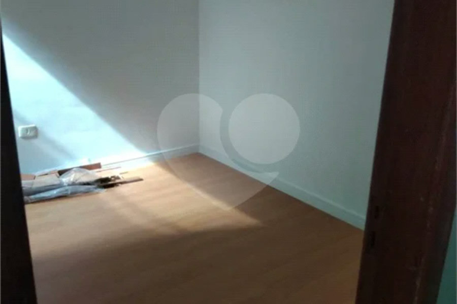 Casa à venda com 3 suítes no condomínio Severino Coelho, São Paulo - SP