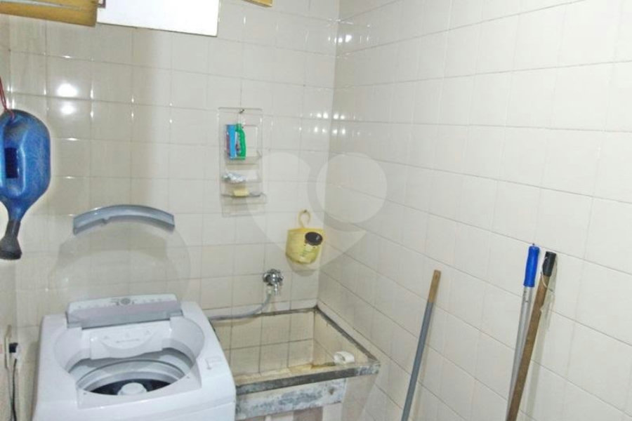 Sobrado à venda com 3 quartos em Jardim Peri, São Paulo, SP