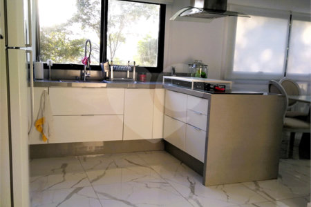 Apartamento à venda com 4 suítes em Vila Andrade, São Paulo, SP
