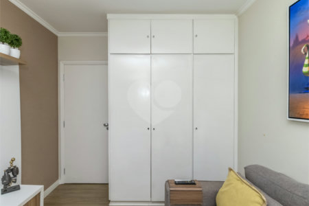 Apartamento à venda com 3 quartos, sendo 1 suíte,  em Vila Clementino, São Paulo, SP