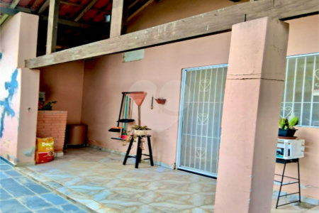 Chácara à venda com 4 quartos, sendo 1 suíte,  em Colinas II, Araçoiaba da Serra, SP