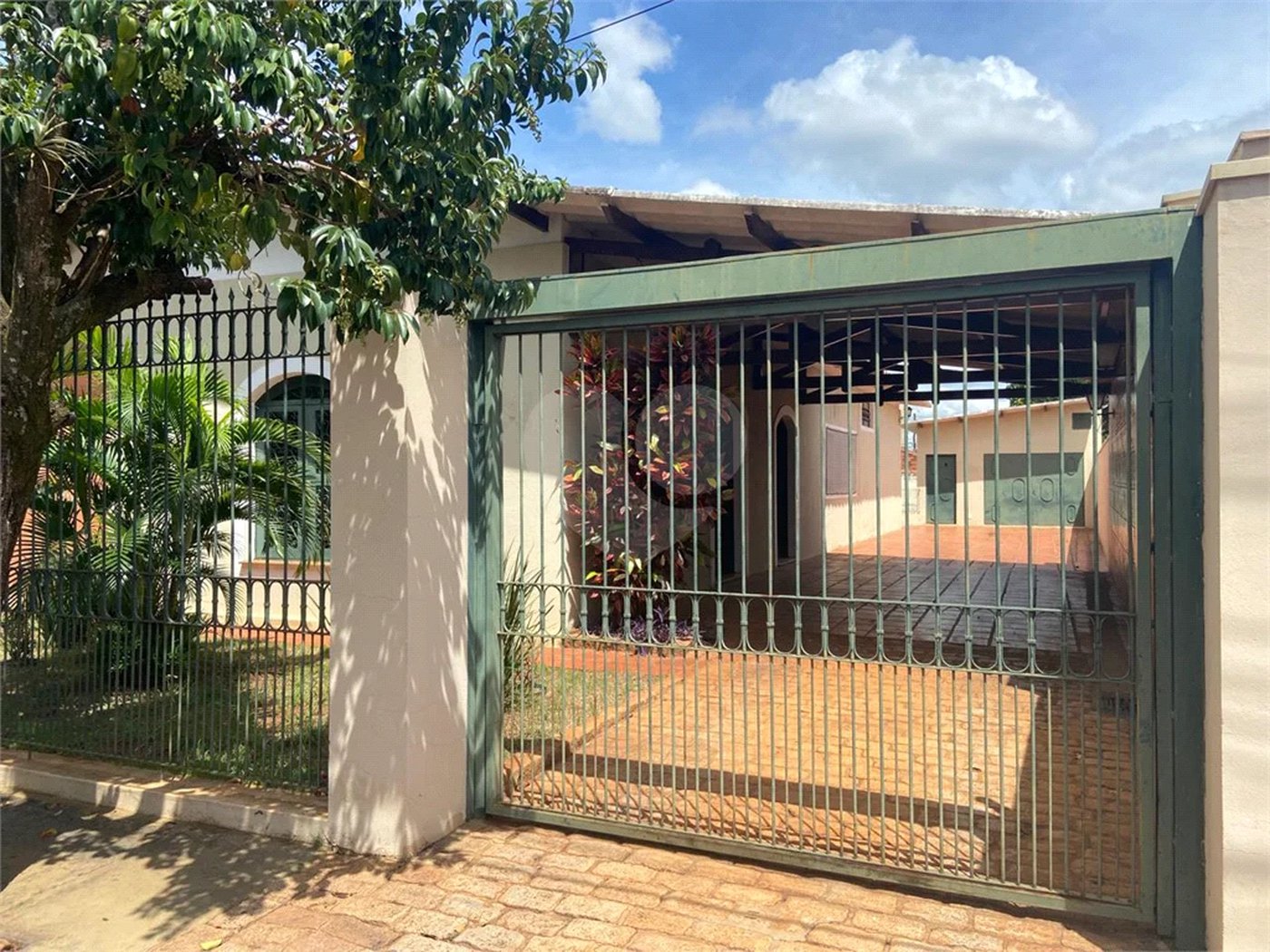 Casa à venda com 3 quartos em Jardim do Carmo, Araraquara, SP