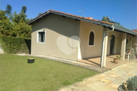 Casa à venda com 3 suítes no condomínio Haras São Luiz, Salto - SP