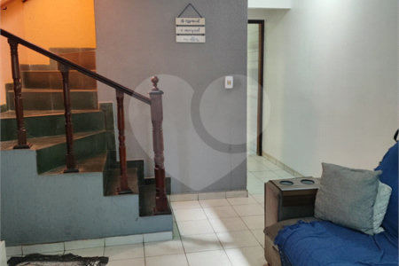 Casa à venda com 3 quartos em Jardim Cumbica, Guarulhos, SP