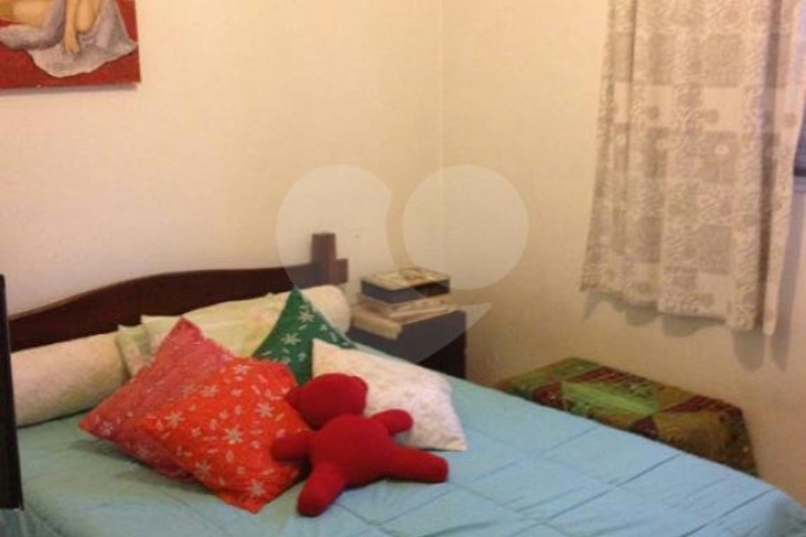 Sobrado à venda com 3 quartos, sendo 1 suíte, em Horto Florestal, São Paulo, SP