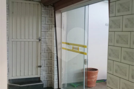 Sobrado à venda com 4 quartos, sendo 2 suítes,  em Jardim Regina, Indaiatuba, SP